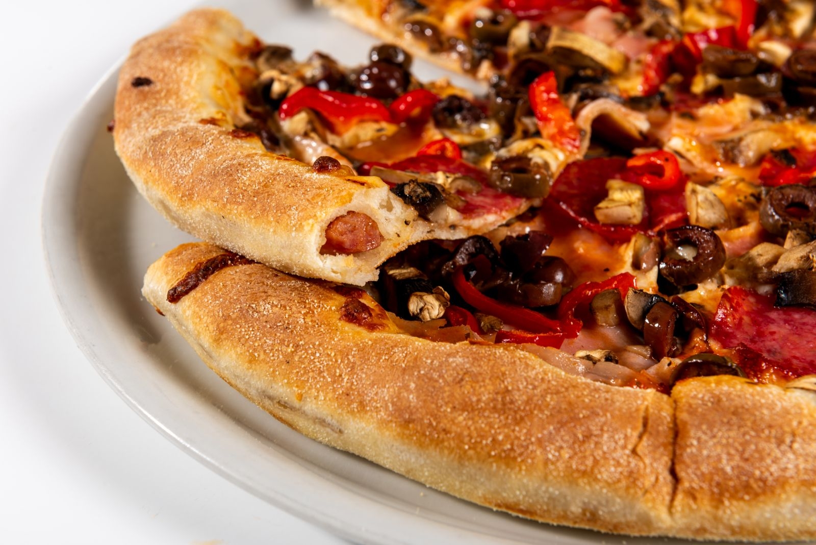 Pizza Bella Italia cu guler de carnacior