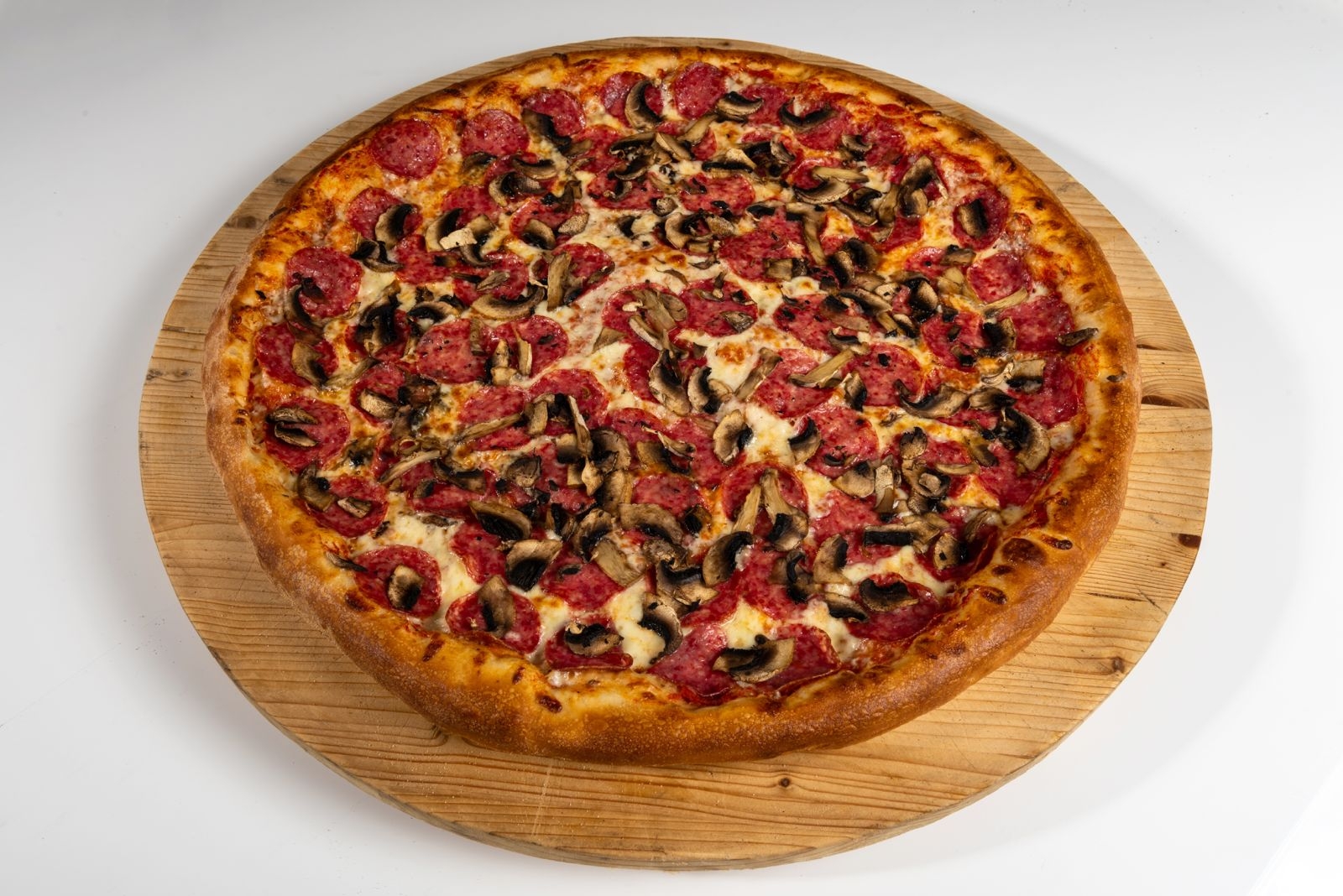 Pizza salame e funghi Grande
