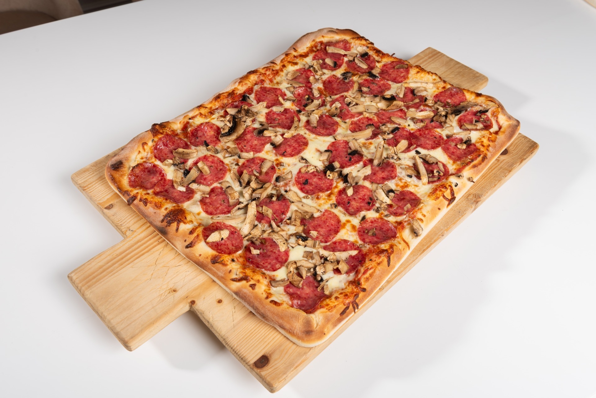 Pizza Diavola Family