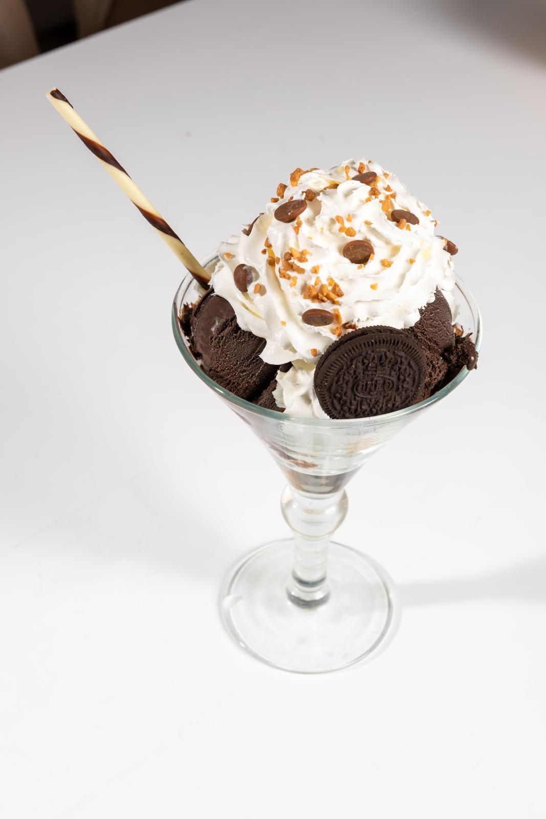 Profiterol cu inghetata