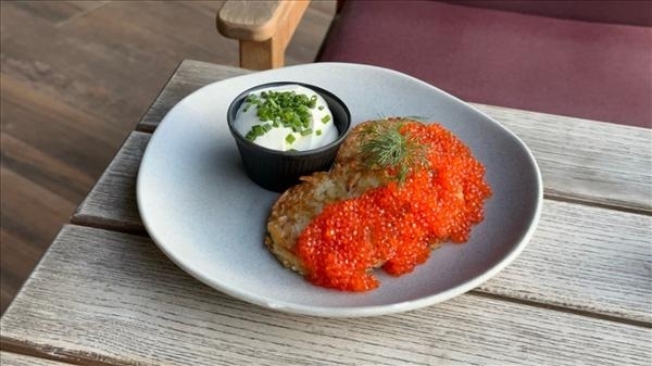 POTATO PANCAKES WITH CAVIAR
