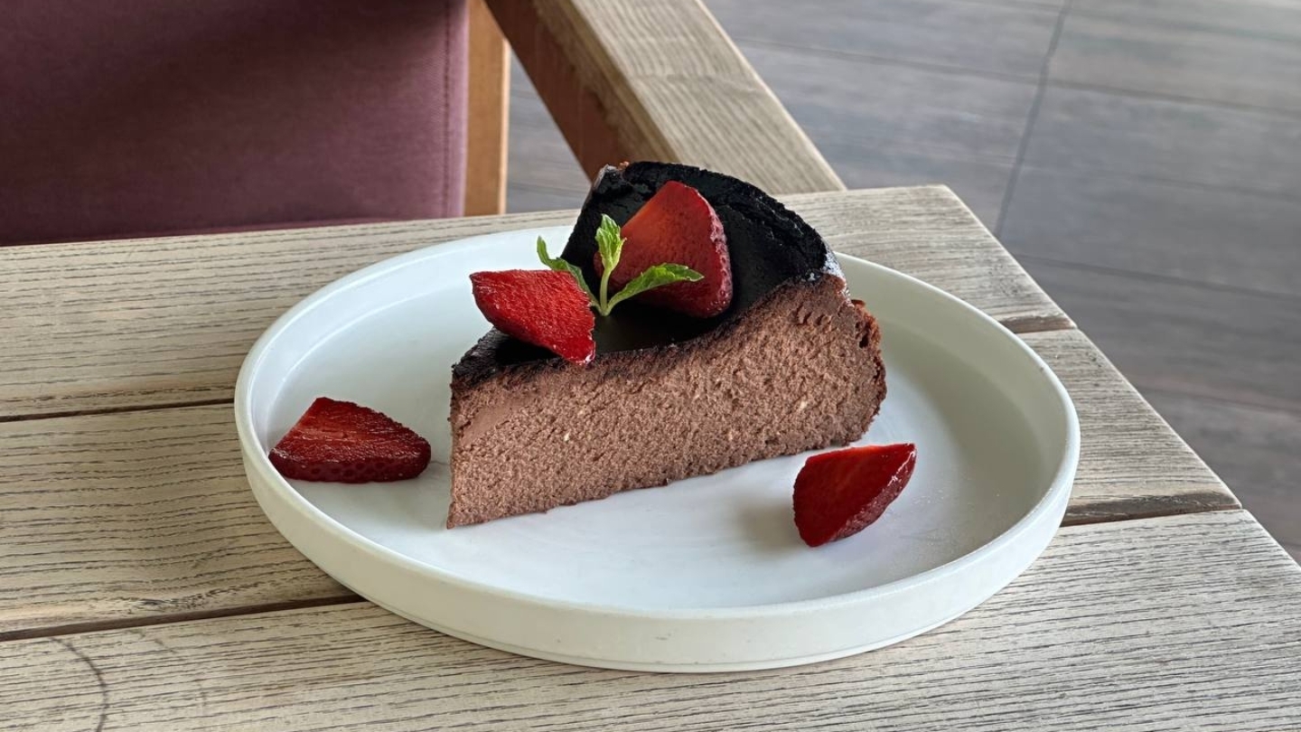 CHOCOLATE BASQUE CHEESECAKE