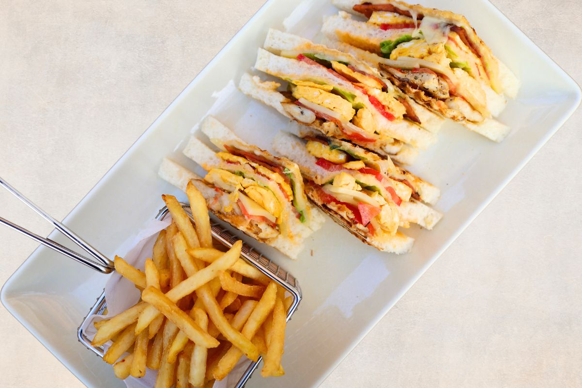 Cartel Club Sandwich (D, E)