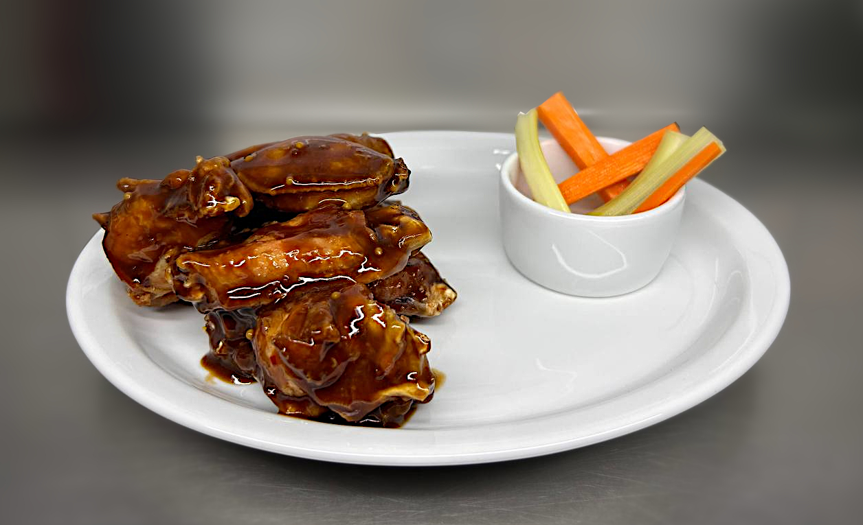 Classic Chicken Wings/ Класичні пікантні курячі крильця 250/ 50 г.