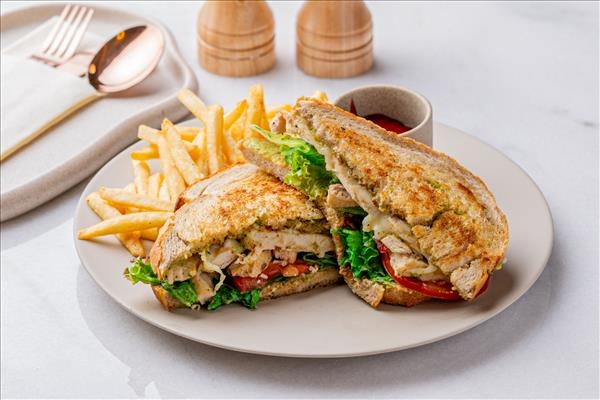 Grilled Chicken Pesto Sandwich